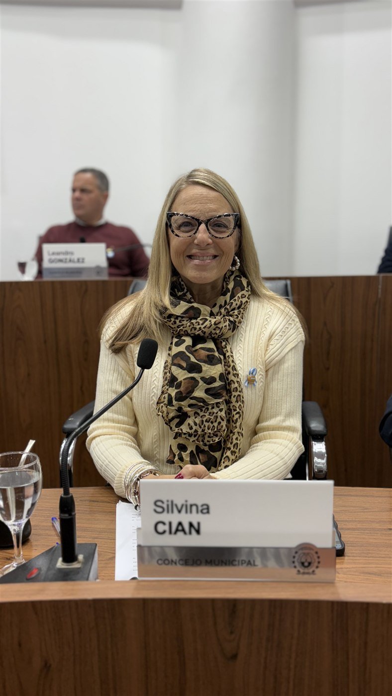 Silvina Cian en su banca del Concejo Municipal de Santa Fe